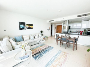 Stunning 2BR LuxuryLiving in PrimeArea AlNaseem203